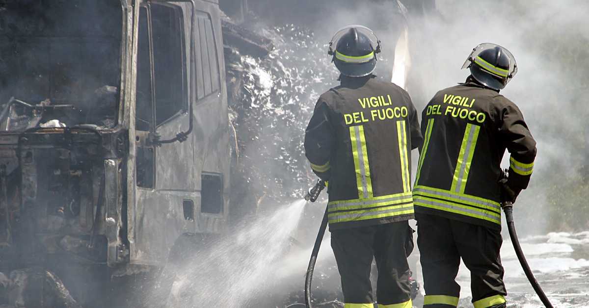 incendio_vigilidelfuoco_floridiasiracusapress