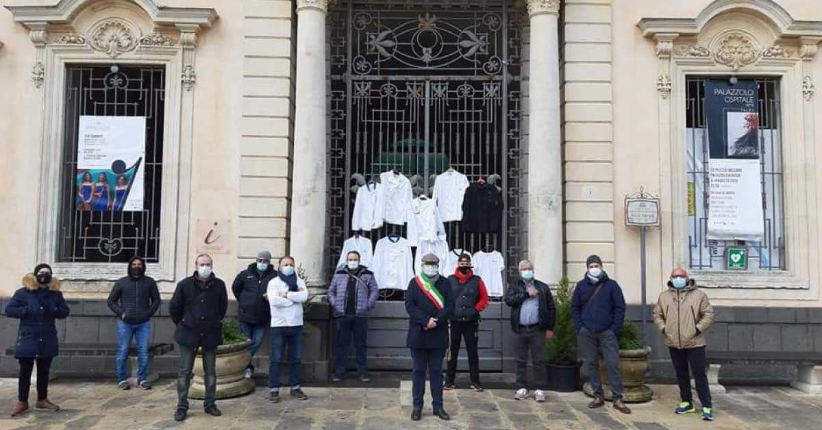 protesta ristoratori palazzolo siracusapress
