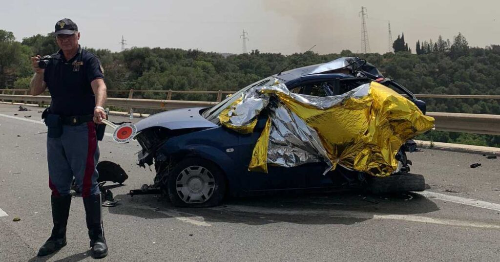 incidente mortale sulla siracusa catania ripreso il traffico veicolare