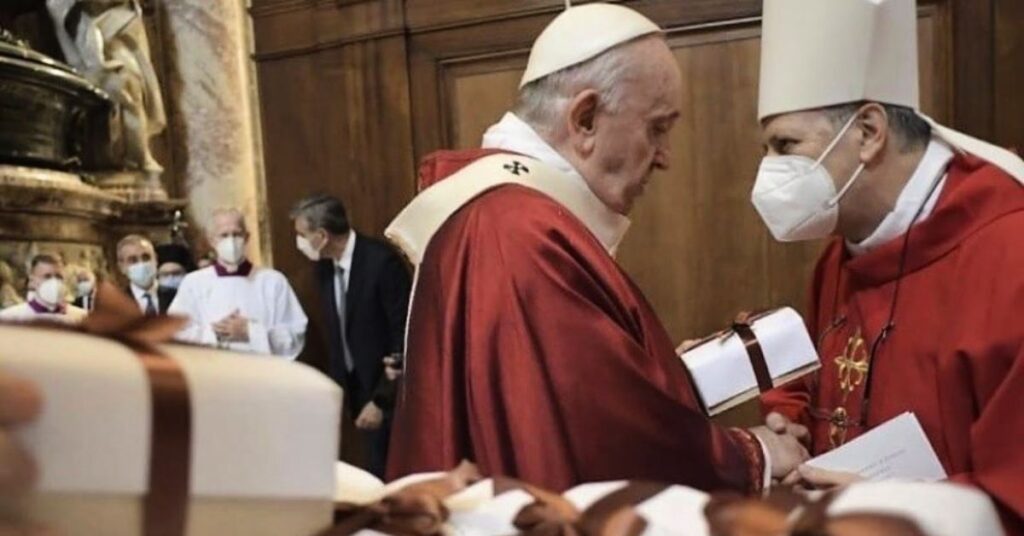 pallio papa siracusapress