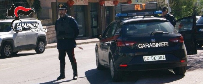 noto-i-carabinieri-arrestano-una-giovane-coppia-per-detenzione-di-cocaina-e-marijuana