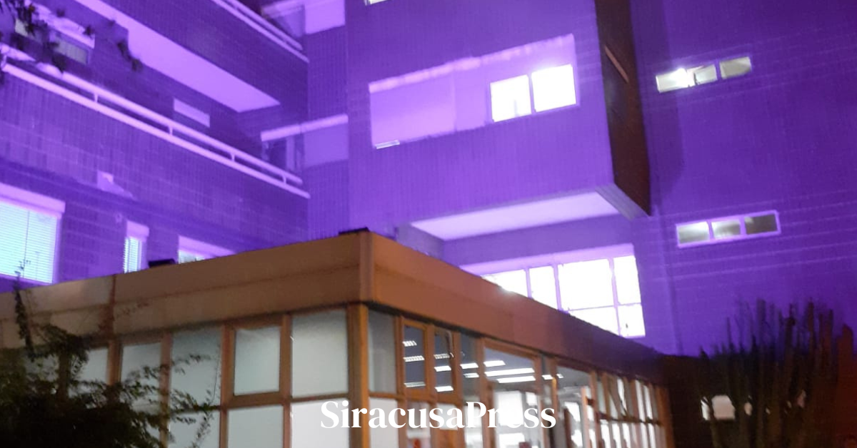 L'Ospedale di Siracusa e Piazza Archimede si tingono di viola per la giornata mondiale del prematuro 2023
